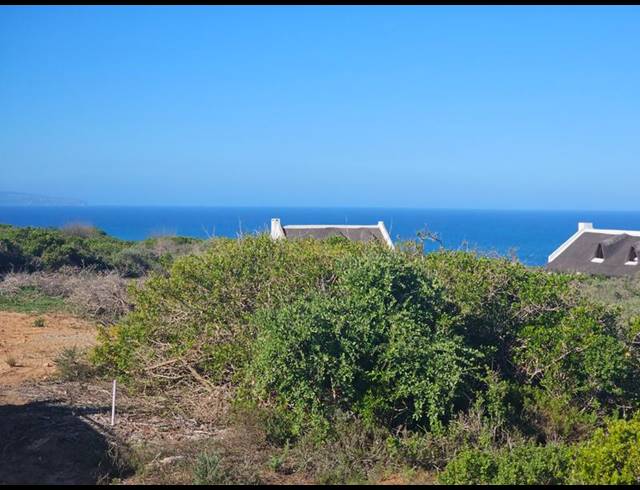 LAND FOR SALE IN BOGGOMSBAAI